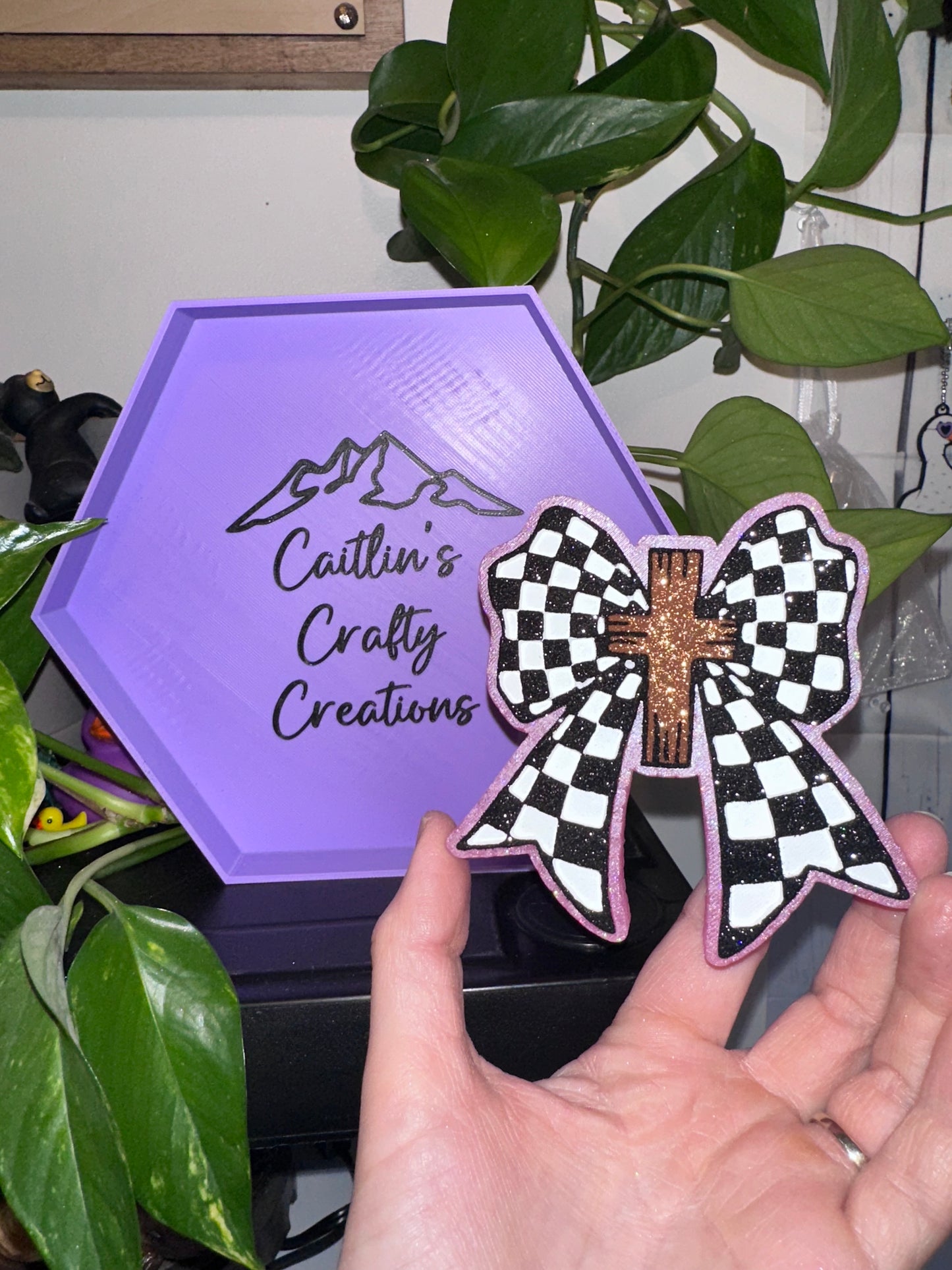 Checkered Cross Bow