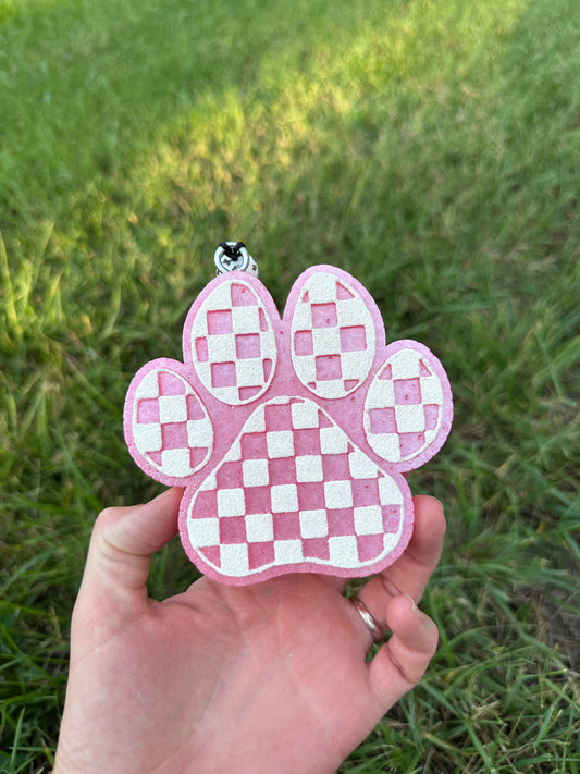 Checkered Paw